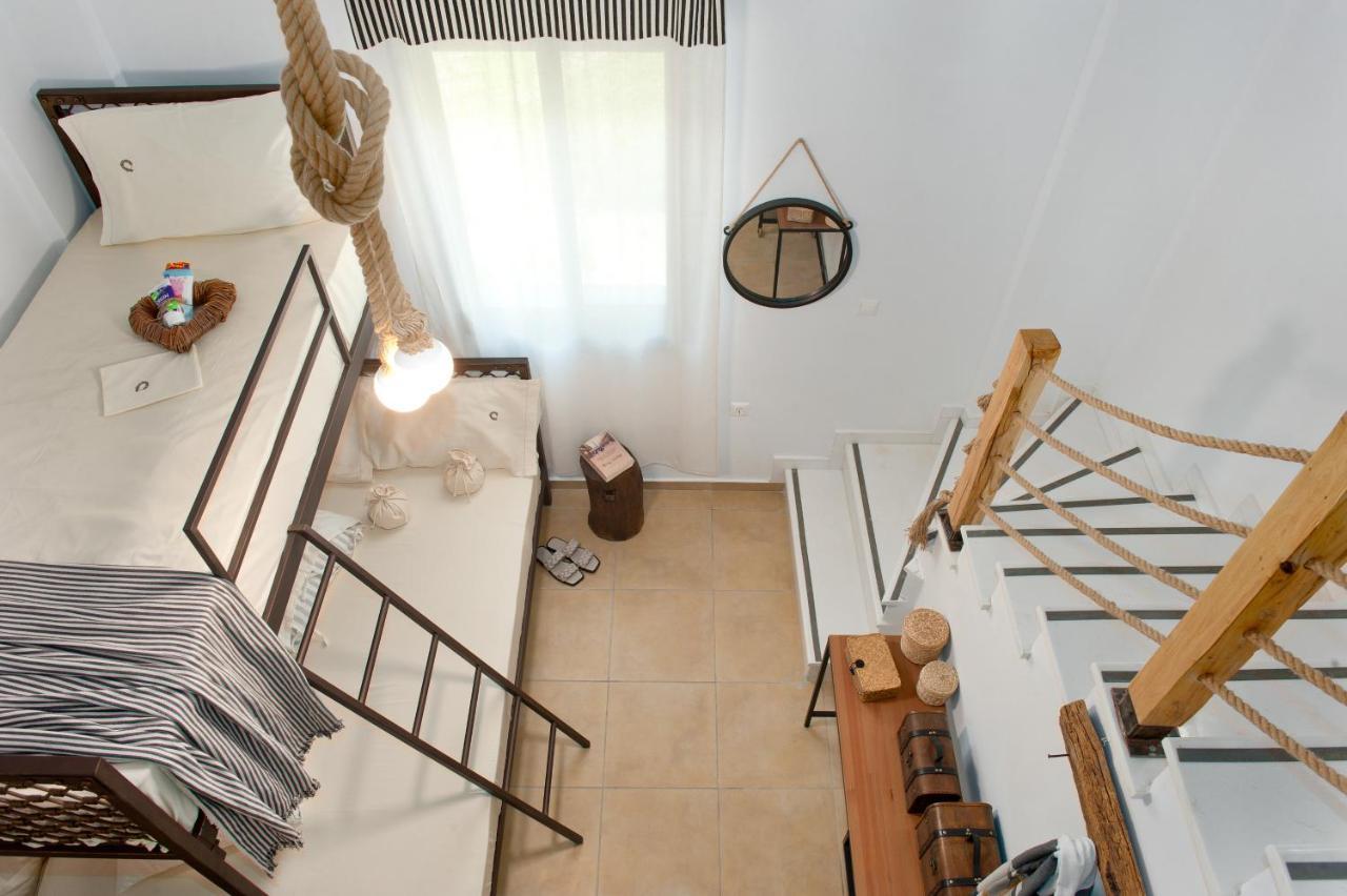 Seathon Seafront Beach Villa In Kalamitsi Экстерьер фото